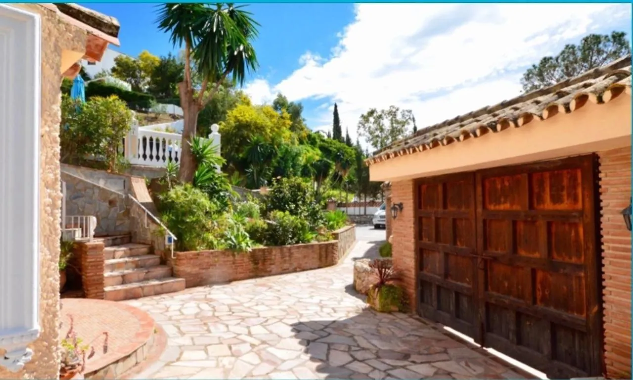 Delightful 5 Bed Villa In Fuengirola Costa Del Sol Málaga Spanyolország